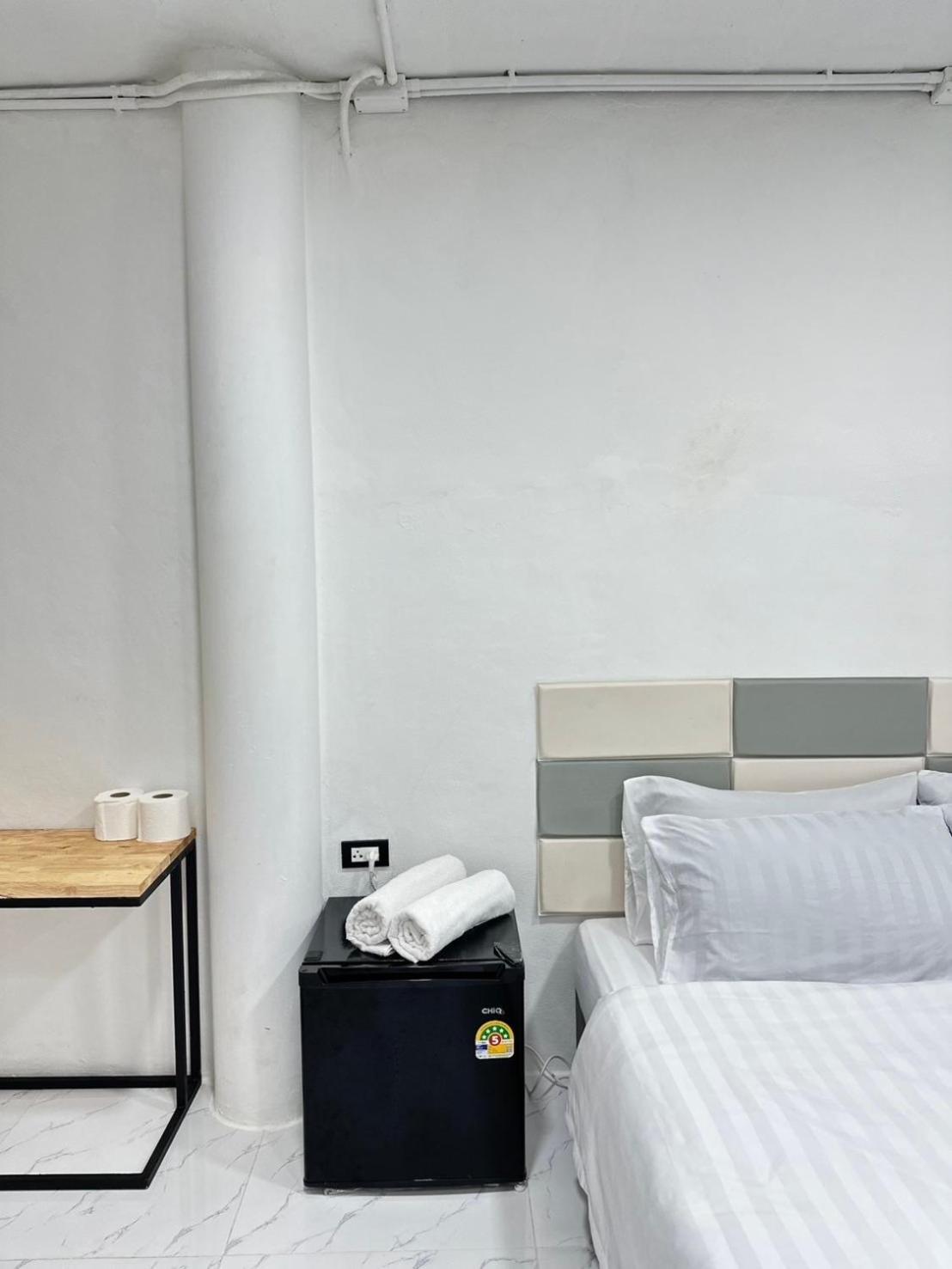 Megun 10 L Apartment Bangkok Exterior photo